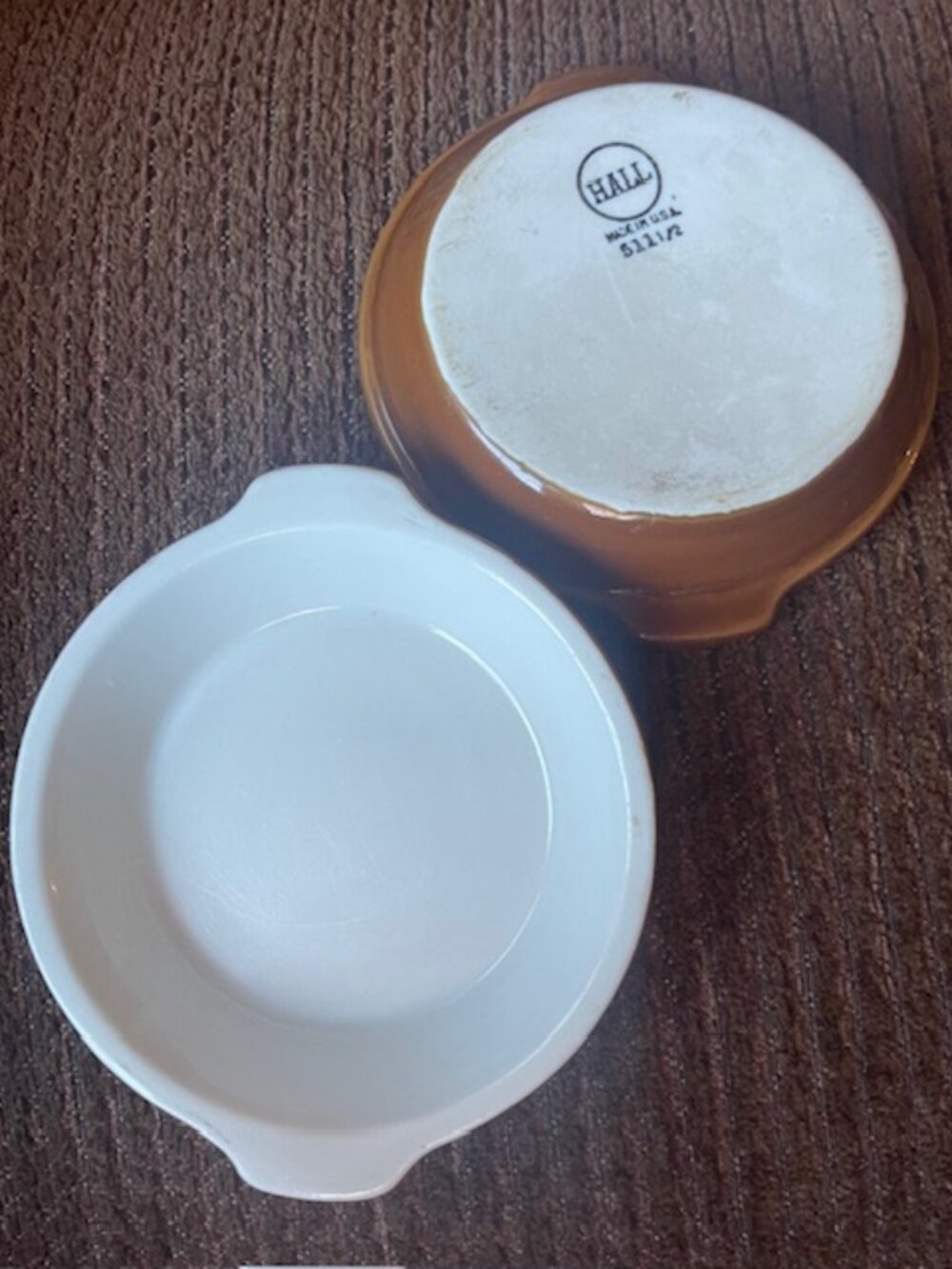 Vintage Hall #511 Round Single Serve Au Gratin Baking Dishes (2)